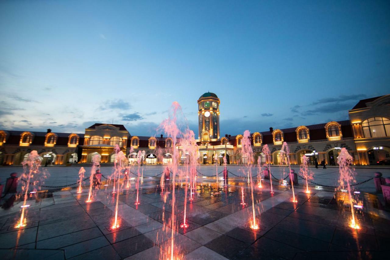 Saat Meydani Nakhchivan Buitenkant foto