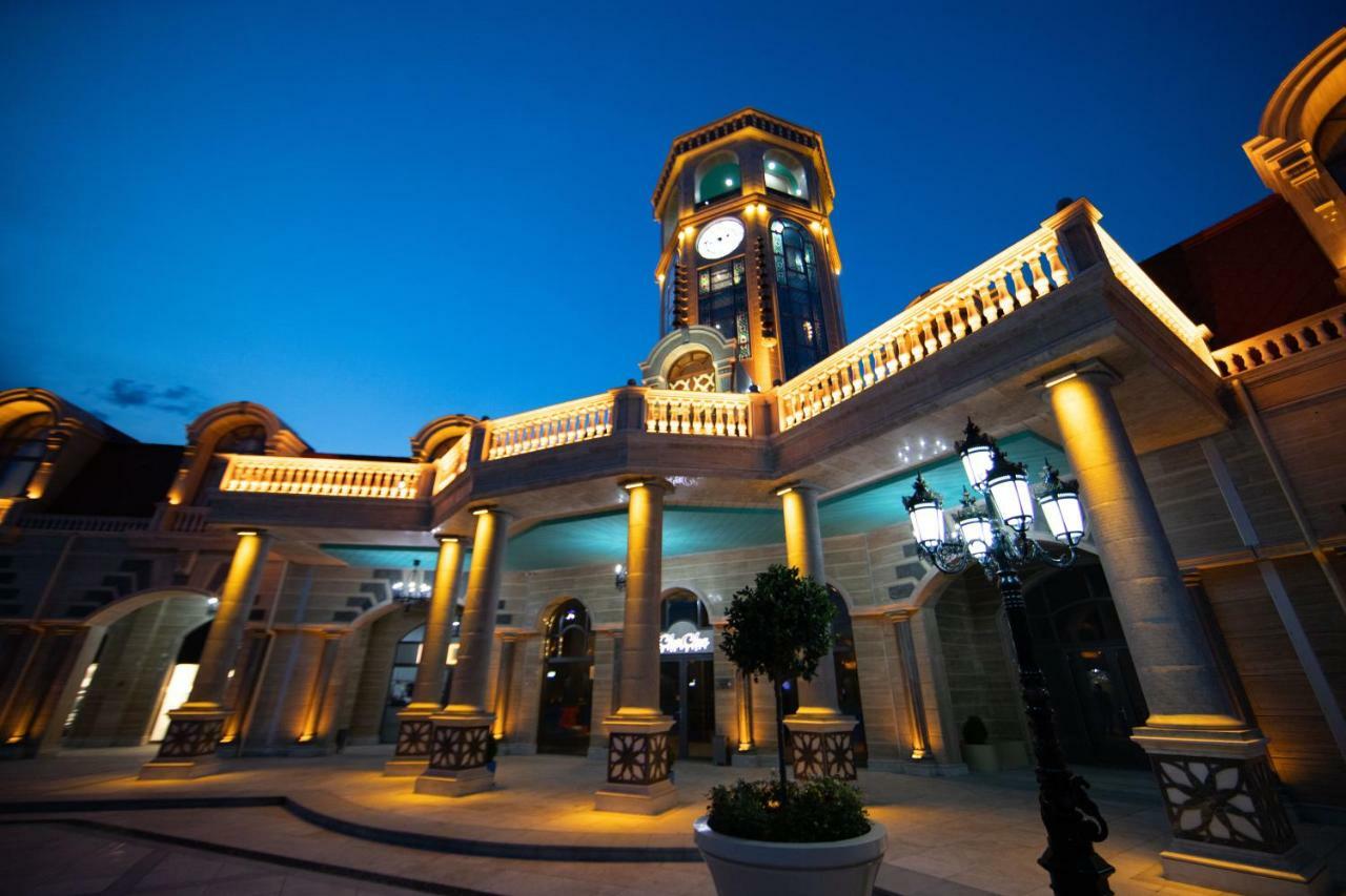 Saat Meydani Nakhchivan Buitenkant foto