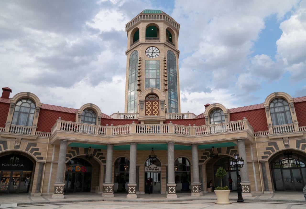 Saat Meydani Nakhchivan Buitenkant foto